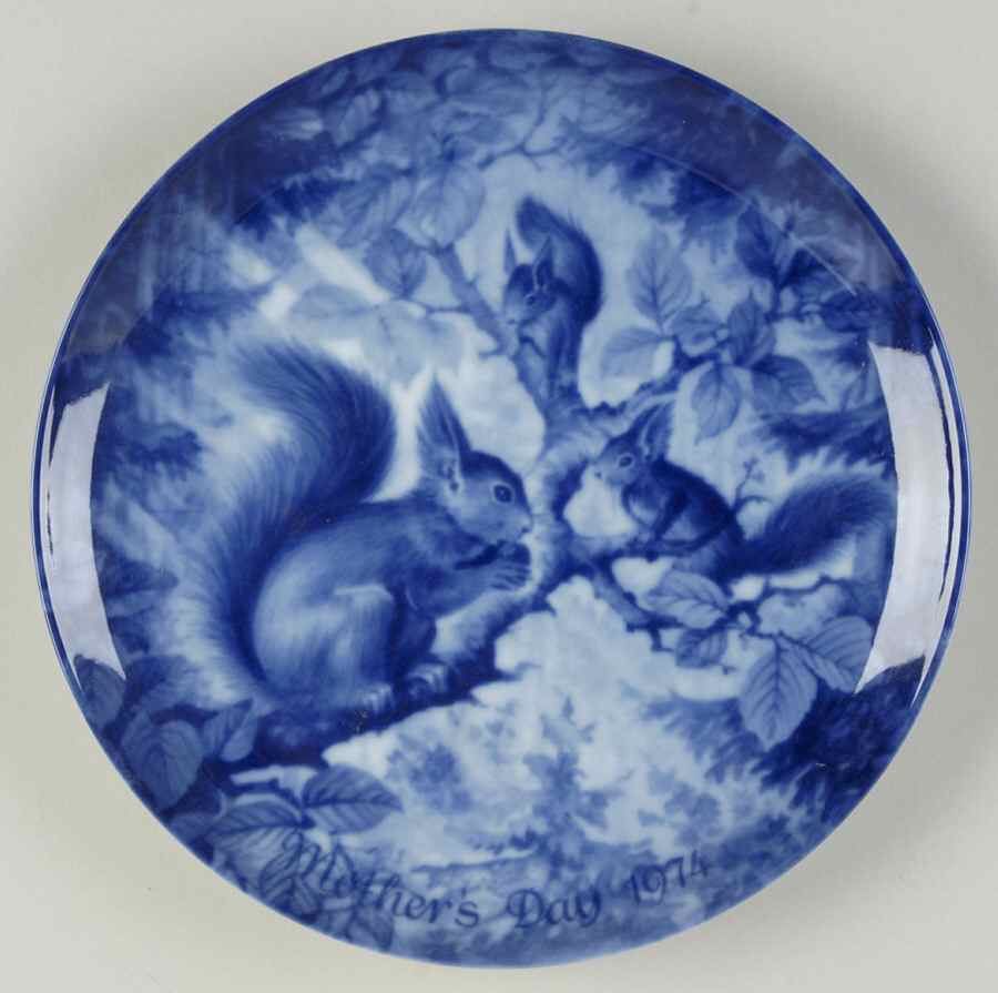 Mothers Day Plate Squirrels - No Box by Berlin Design-1