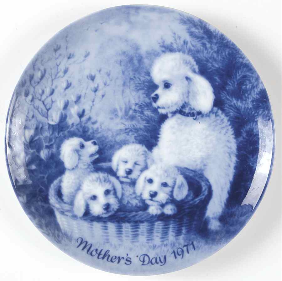 Mothers Day Plate Grey Poodles - No Box by Berlin Design-1