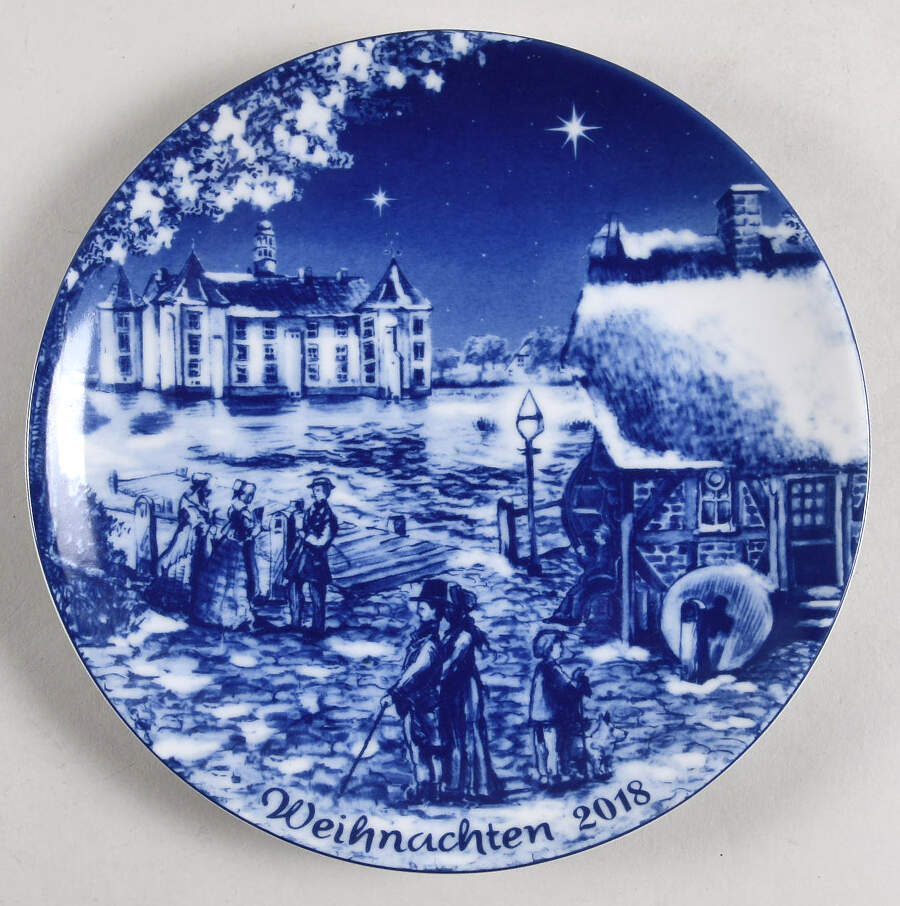 German Christmas Plates 2018 Christmas Plate - German - With Box 49a by Berlin Design-1