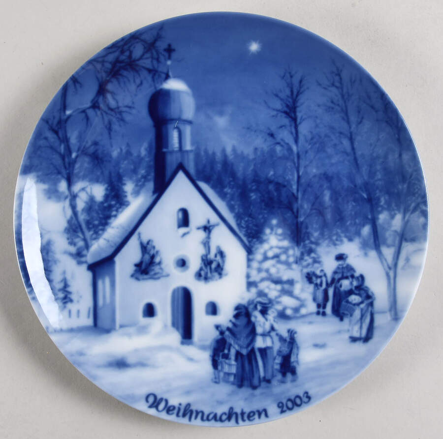 German Christmas Plates Christmas Eve In Klais - With Box by Berlin Design-1
