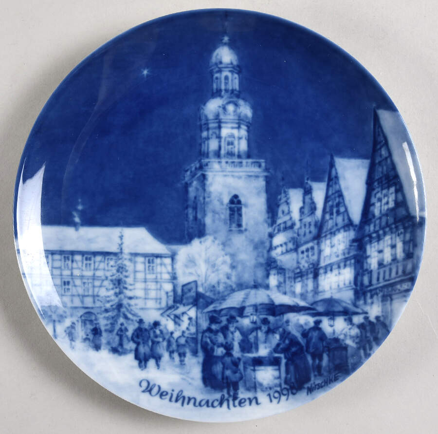German Christmas Plates Christmas Eve In Rintein - With Box by Berlin Design-1