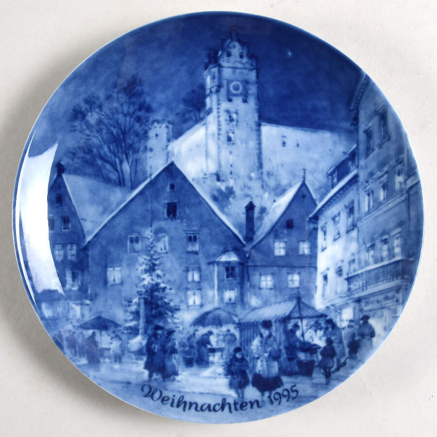 German Christmas Plates Christmas Eve In Fussen - Boxed by Berlin Design-1