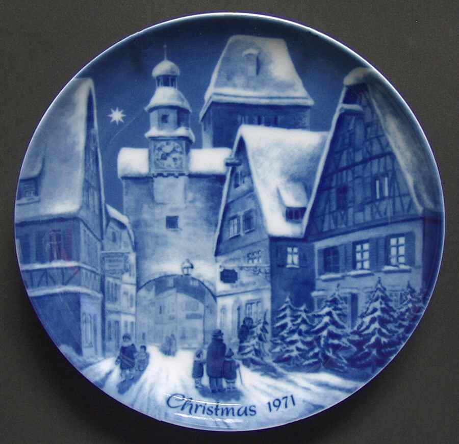German Christmas Plates Christmas In Rothenburg - Boxed by Berlin Design-1