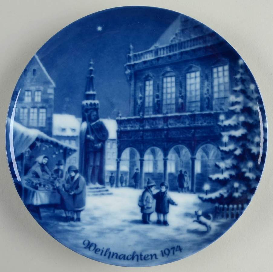 German Christmas Plates Christmas In Breman-German - Boxed by Berlin Design-1