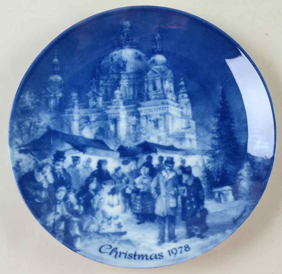 German Christmas Plates Christmas In Berlin - Boxed by Berlin Design-1
