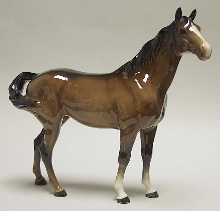 Beswick Figurine Swish Tail Horse-Chestnut - Boxed by Beswick-1