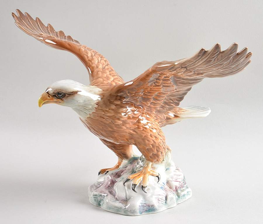 Beswick Figurine Bald Eagle - With Box by Beswick-1