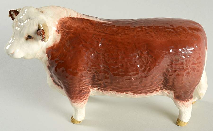 Beswick Figurine Hereford Bull-1st Ver-Horns Protude From - No Box by Beswick-1