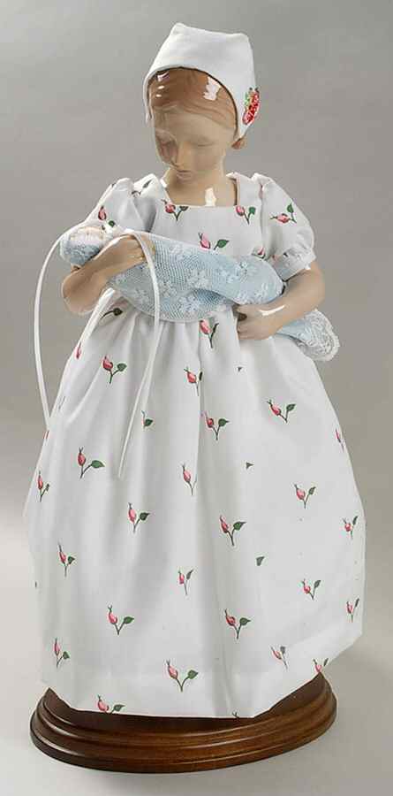 Bing & Grondahl Doll Mary - Boxed by Bing & Grondahl-1