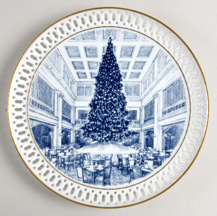 Bing & Grondahl Marshall Field's Annual Plate - No Box by Bing & Grondahl-1