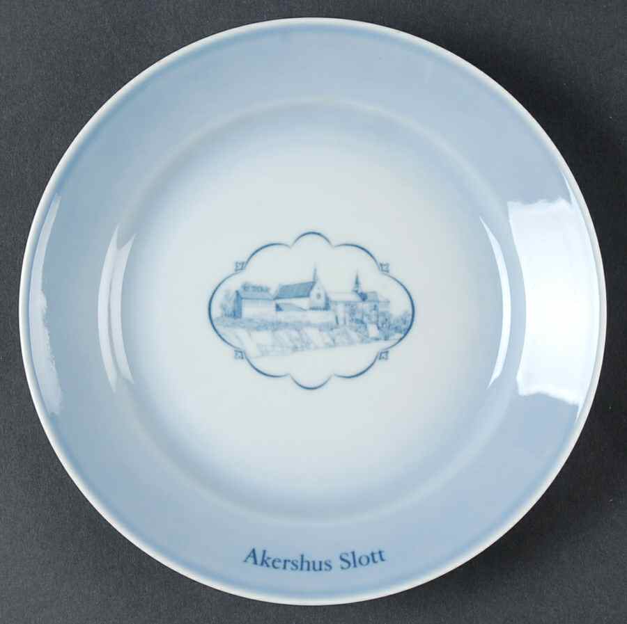 Bing & Grondahl Akershus Slott Plate - No Box by Bing & Grondahl-1