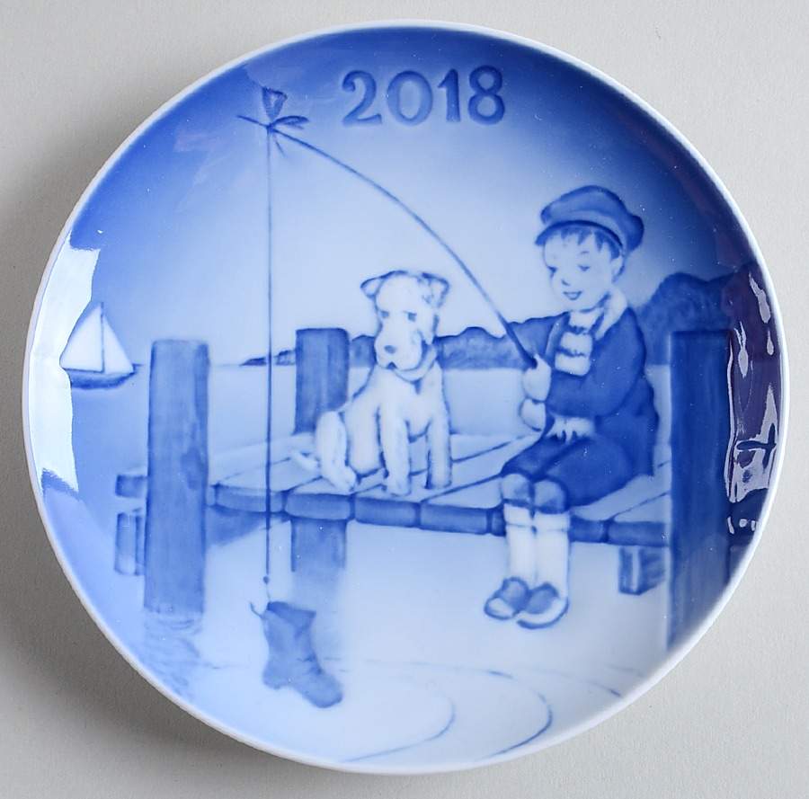 Children's Day Catch Of The Day - Boxed by Bing & Grondahl-1