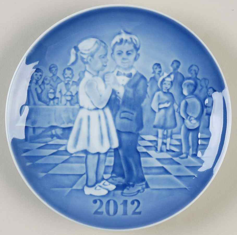 Children's Day End Of Season Dance - Boxed by Bing & Grondahl-1