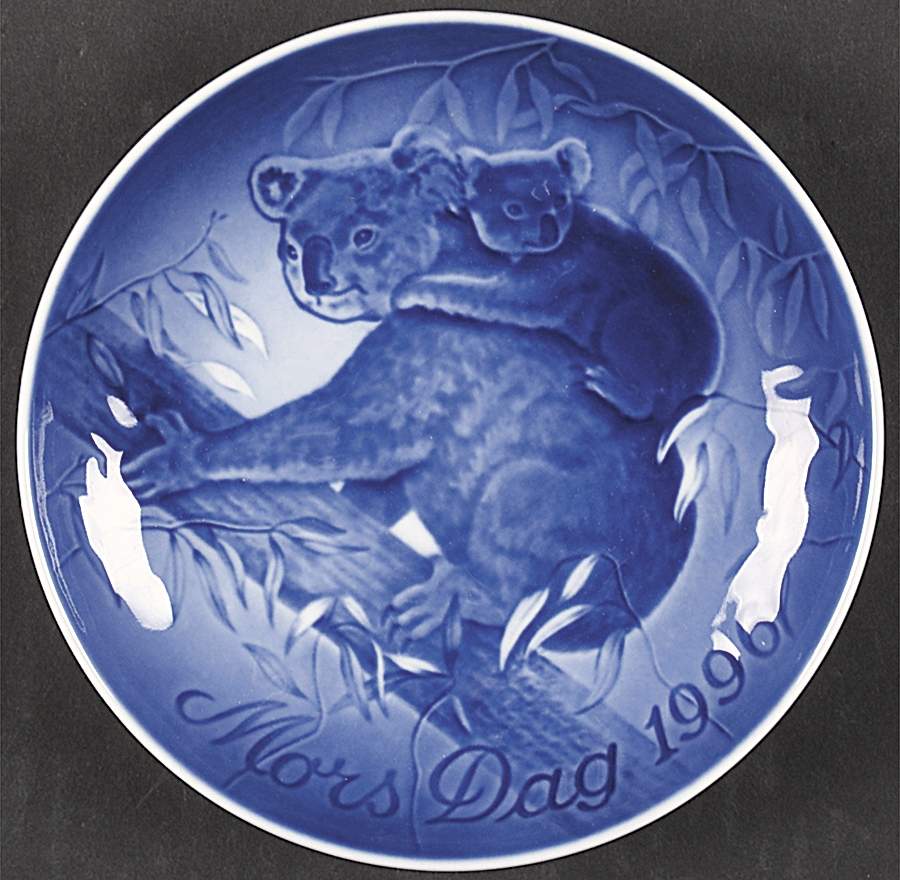 Mother's Day Plate Koala And Young - No Box by Bing & Grondahl-1
