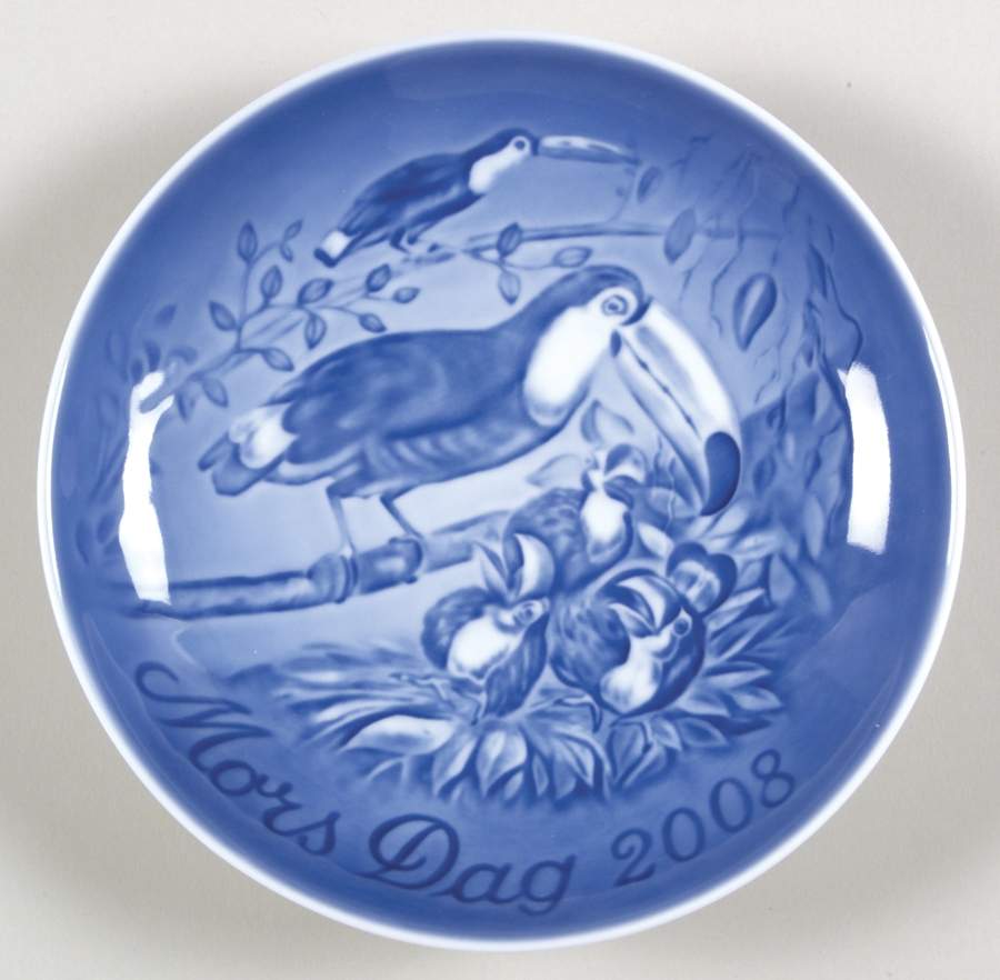 Mother's Day Plate Toucan And Young - No Box by Bing & Grondahl-1