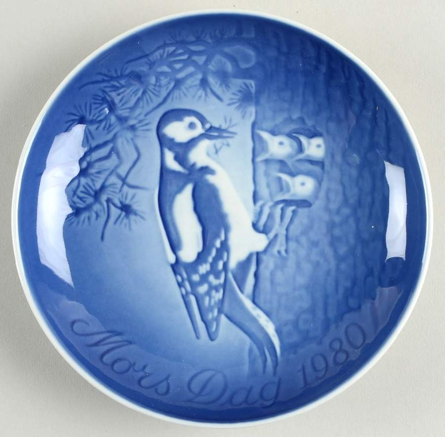 Mother's Day Plate Woodpecker And Young - No Box by Bing & Grondahl-1