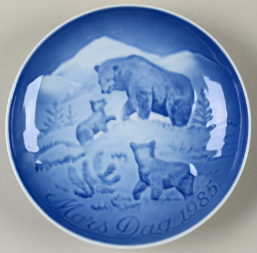 Mother's Day Plate Bear And Cubs - Boxed by Bing & Grondahl-1