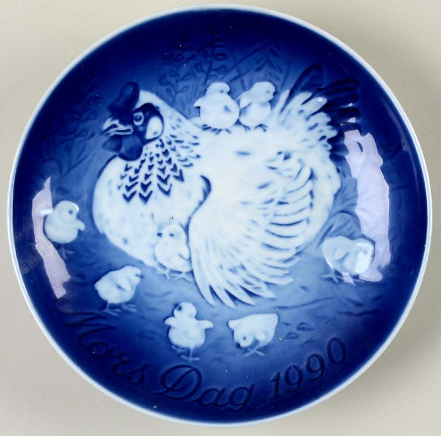 Mother's Day Plate Hen With Chicks - Boxed by Bing & Grondahl-1