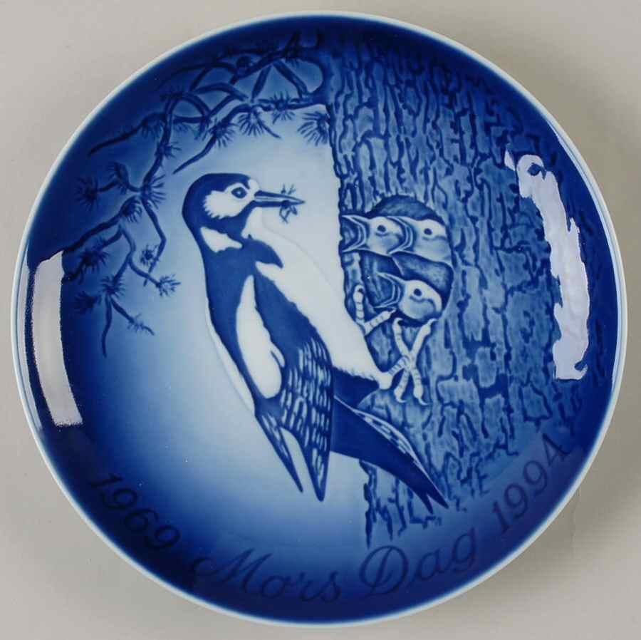 Mothers Day Plate-Jubilee Woodpecker & Chicks - No Box by Bing & Grondahl-1