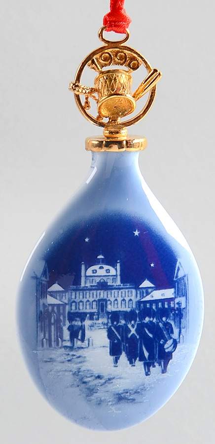 Christmas Drop Ornament Changing Of The Guards - Boxed by Bing & Grondahl-1