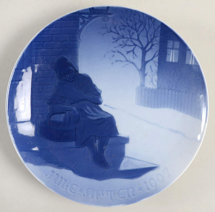 Annual Christmas Plate The Little Match Girl - No Box by Bing & Grondahl-1