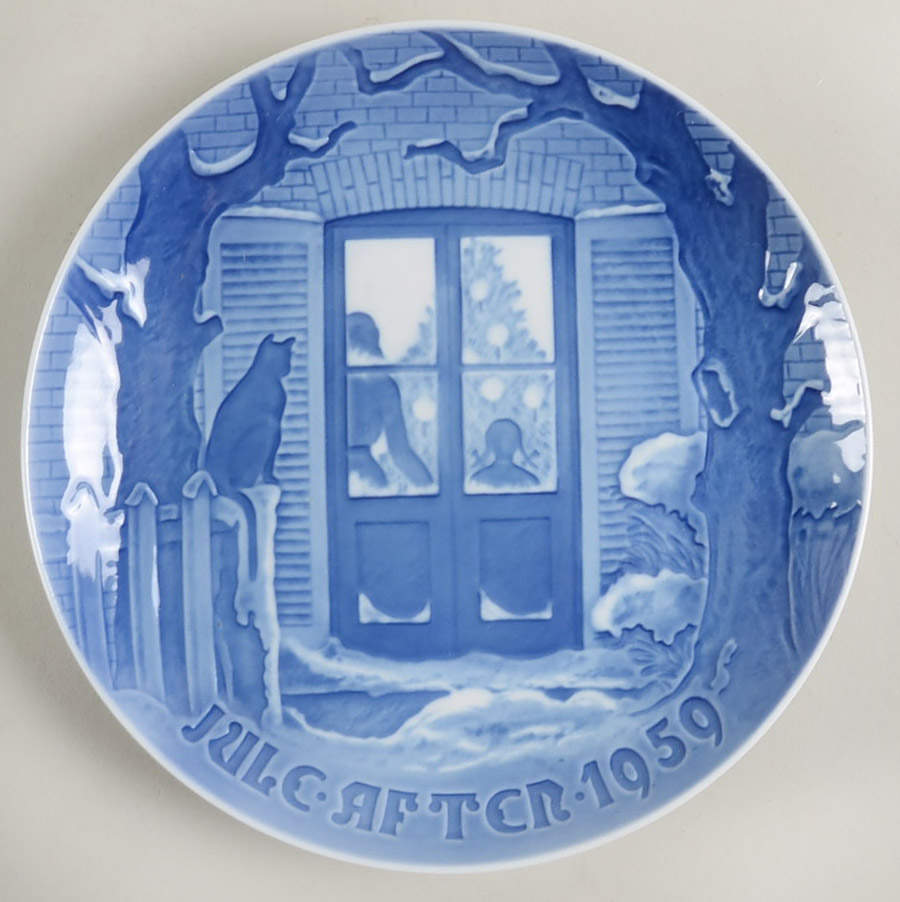 Annual Christmas Plate Christmas Eve - No Box by Bing & Grondahl-1