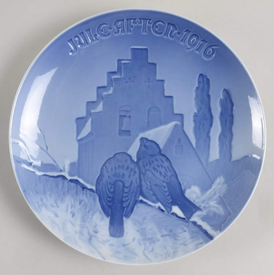 Annual Christmas Plate Christmas Prayer Of The Sparrows - No Box by Bing & Grondahl-1