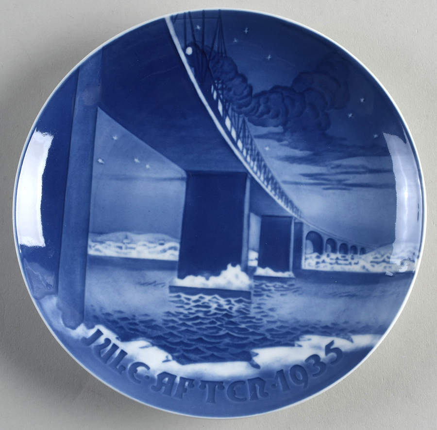 Annual Christmas Plate Lillebelt Bridge - No Box by Bing & Grondahl-1