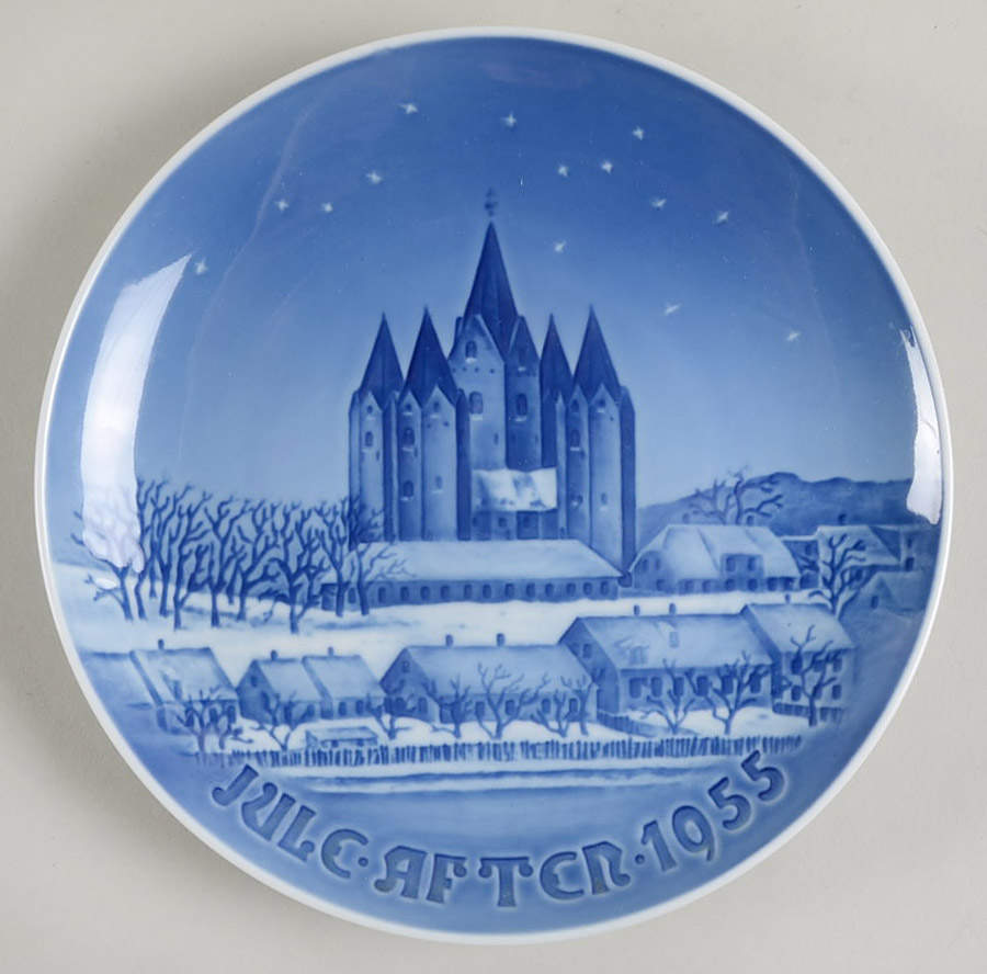 Annual Christmas Plate Kalundborg Church - No Box by Bing & Grondahl-1