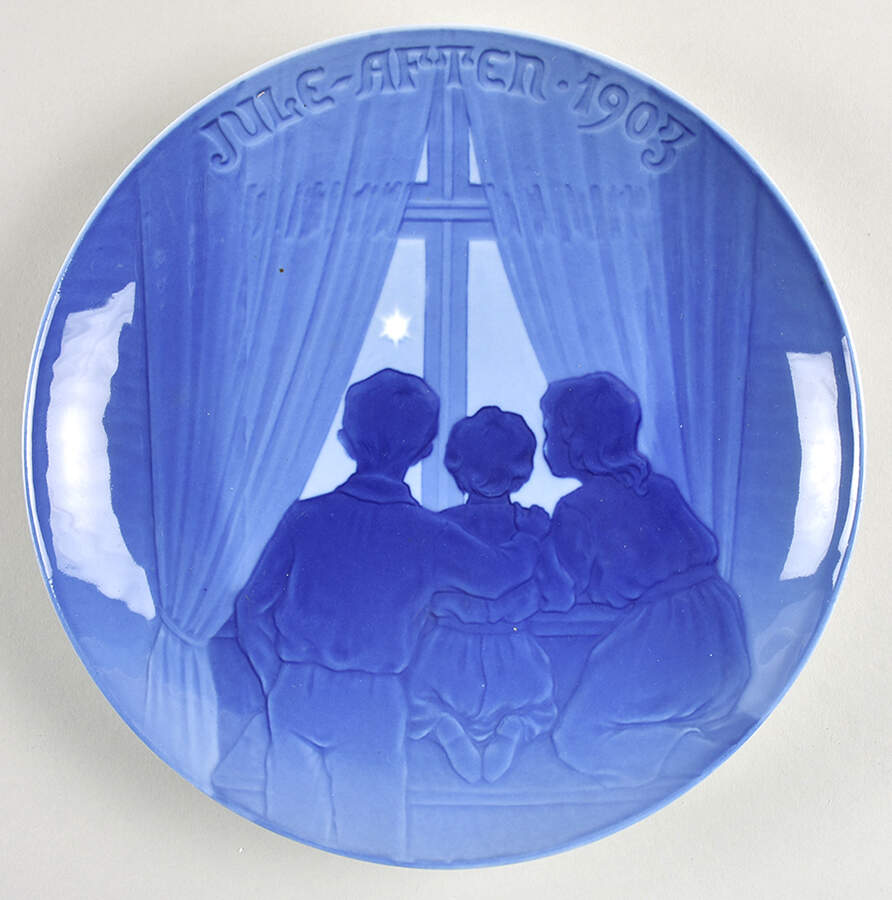 Annual Christmas Plate Happy Expectations Of Children - No Box by Bing & Grondahl-1