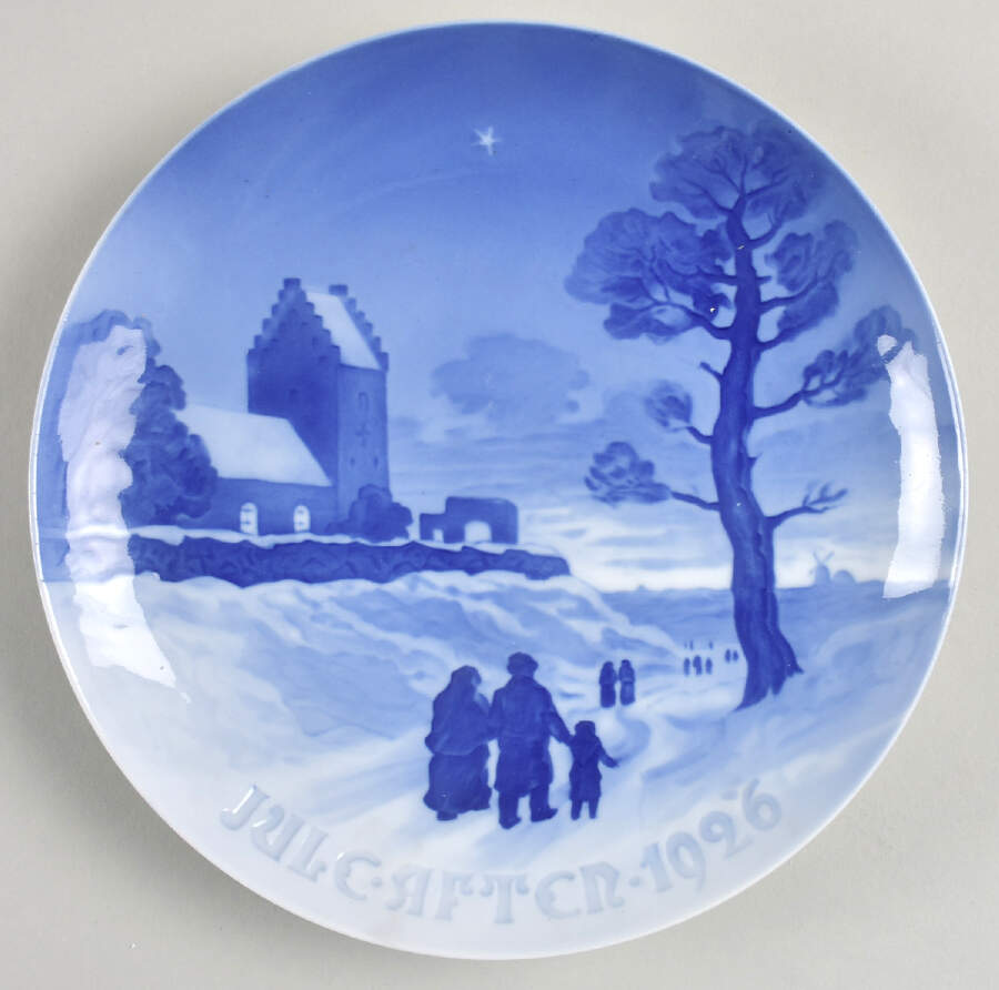 Annual Christmas Plate Churchgoers On Christmas Day - No Box by Bing & Grondahl-1