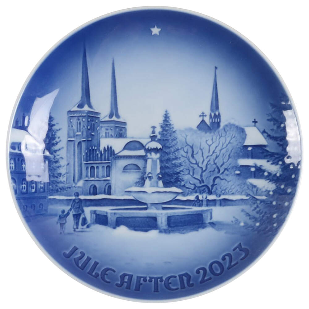 Annual Christmas Plate Christmas In Roskilde - Boxed by Bing & Grondahl-1