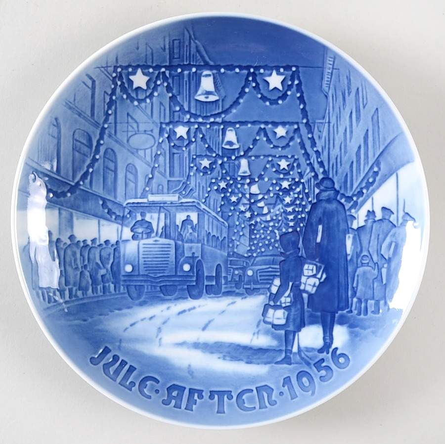 Annual Christmas Plate Christmas In Copenhagen - No Box by Bing & Grondahl-1
