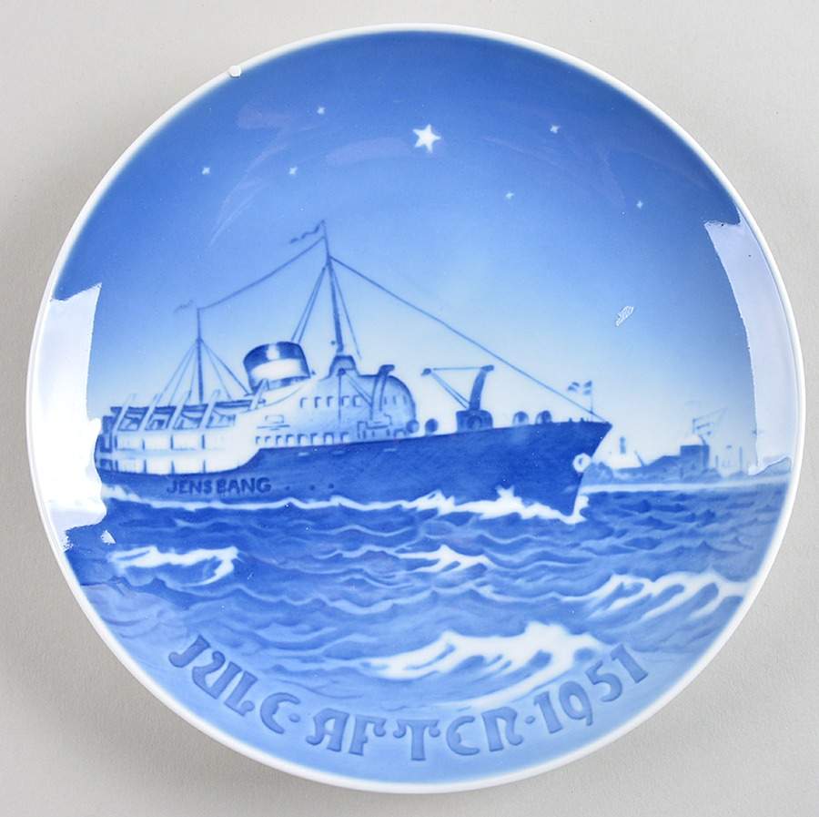 Annual Christmas Plate Jens Bang-Passenger Boat - No Box by Bing & Grondahl-1