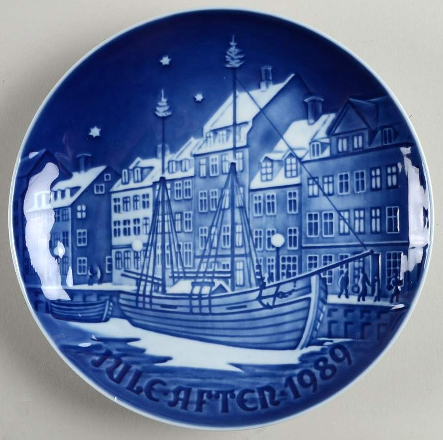 Annual Christmas Plate Christmas Anchorage - No Box by Bing & Grondahl-1