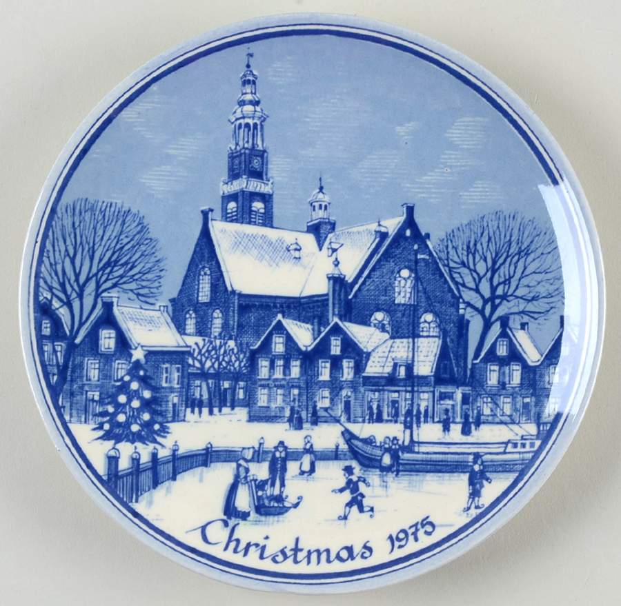 Christmas Plate-Blue Delft Neth Reform Church-Maassluis Anno 1630 - No Box by Blue Delft-1