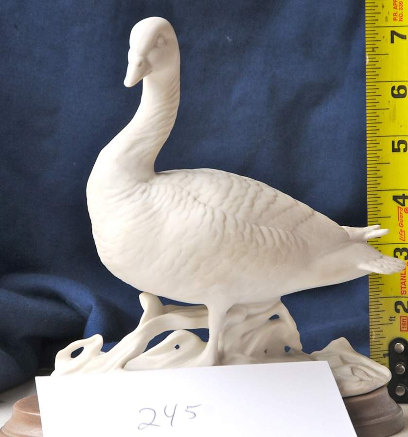 Boehm Birds Canada Goose-Male Bisque - No Box 37a by Boehm-1