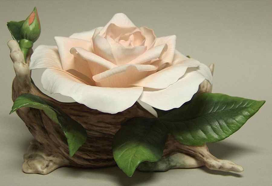 Flower Sculptures First Love Rose-Pink - No Box by Boehm-1