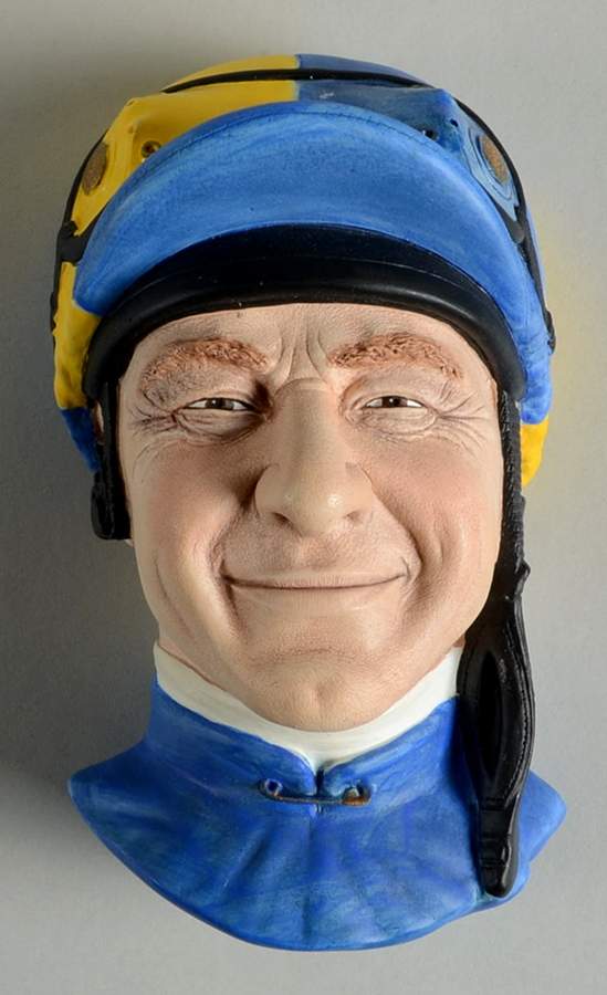 Character Head Plaques Jockey-Yellow And Blue Goggles - No Box 96a by Bossons-1