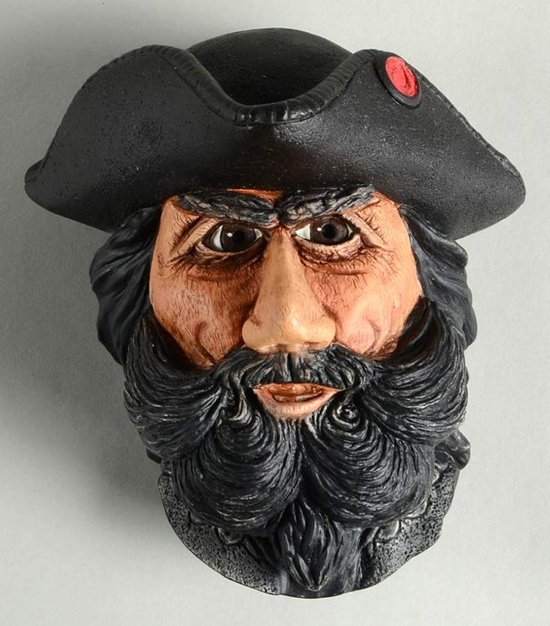 Character Head Plaques Blackbeard - No Box by Bossons-1