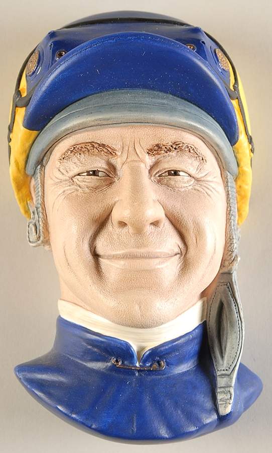Character Head Plaques Jockey-Blue Goggles-Silver Strap - No Box by Bossons-1