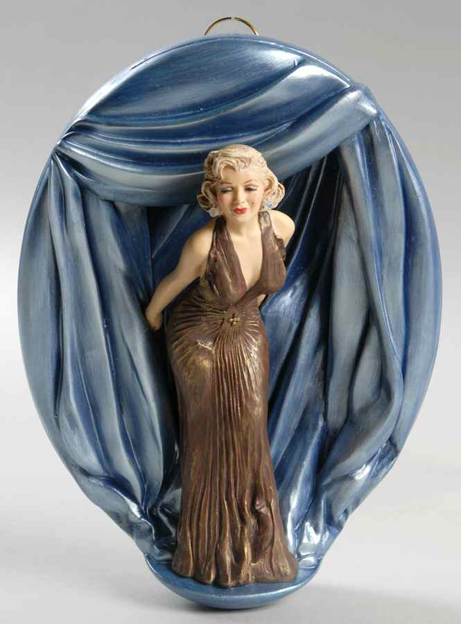 Showstoppers:The Glamour of Marilyn Monroe Lovely Lame - No Box by Bradford Exchange-1