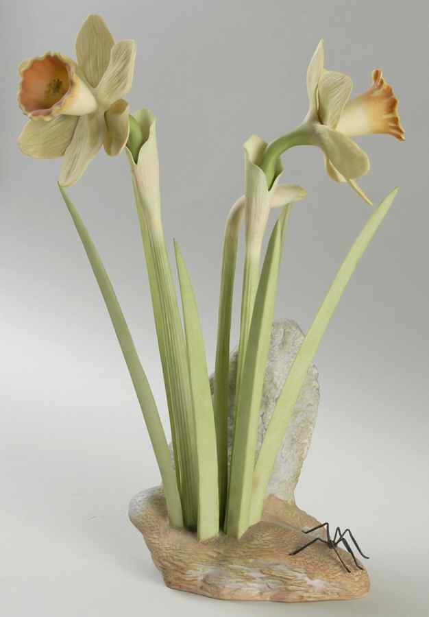 Burgues Figurine Daffodils - No Box by Burgues-1