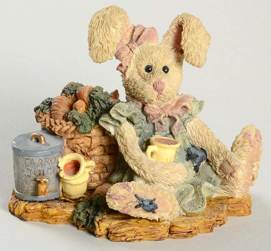 The Bearstone Collection Amelia's Enterprise Carrot Juice - Boxed by Boyds Bears-1