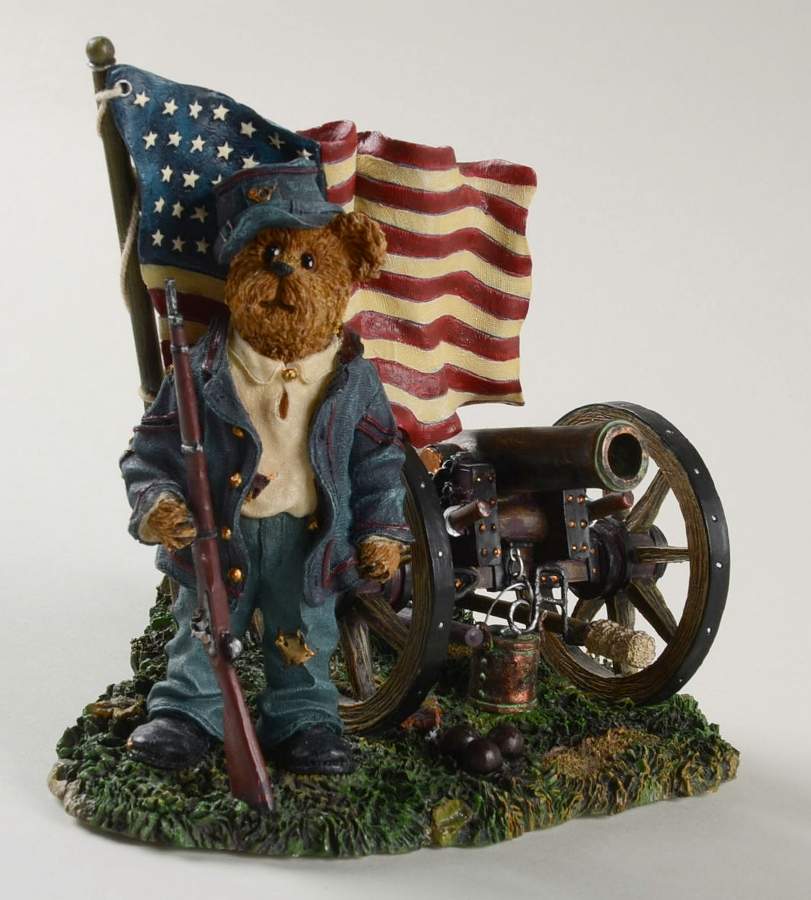The Bearstone Collection Mason Pride Of The North - Boxed by Boyds Bears-1