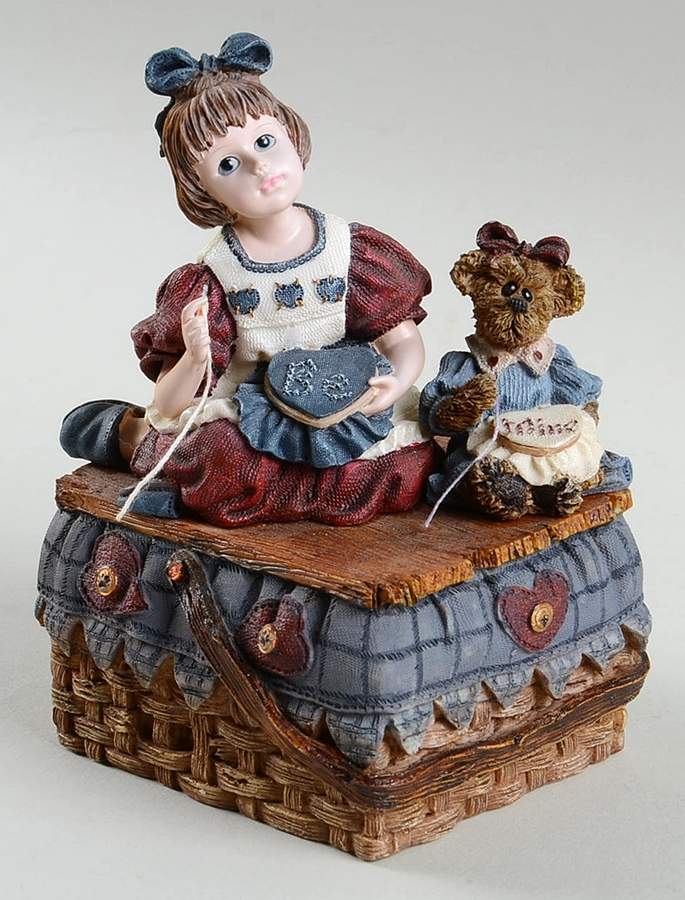 The Bearstone Collection Love Makes The World Go Round - Boxed by Boyds Bears-1