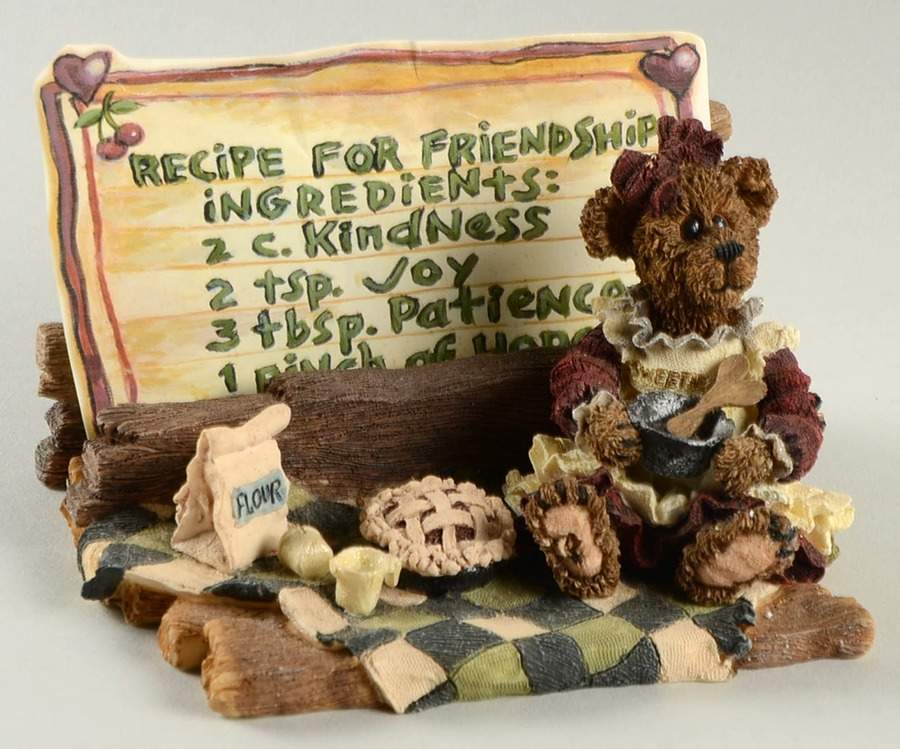 The Bearstone Collection Sweetie Pie's Recipe For Friendship - Boxed by Boyds Bears-1