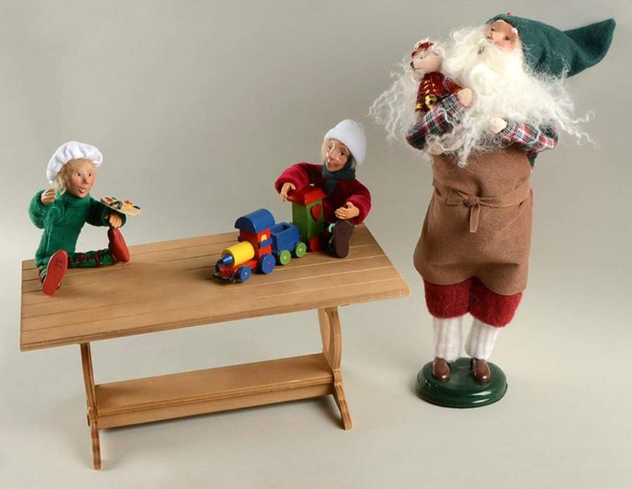 Santa & Mrs Claus Workshop Santa W/ Kindles - No Box by Byers' Choice Ltd-1
