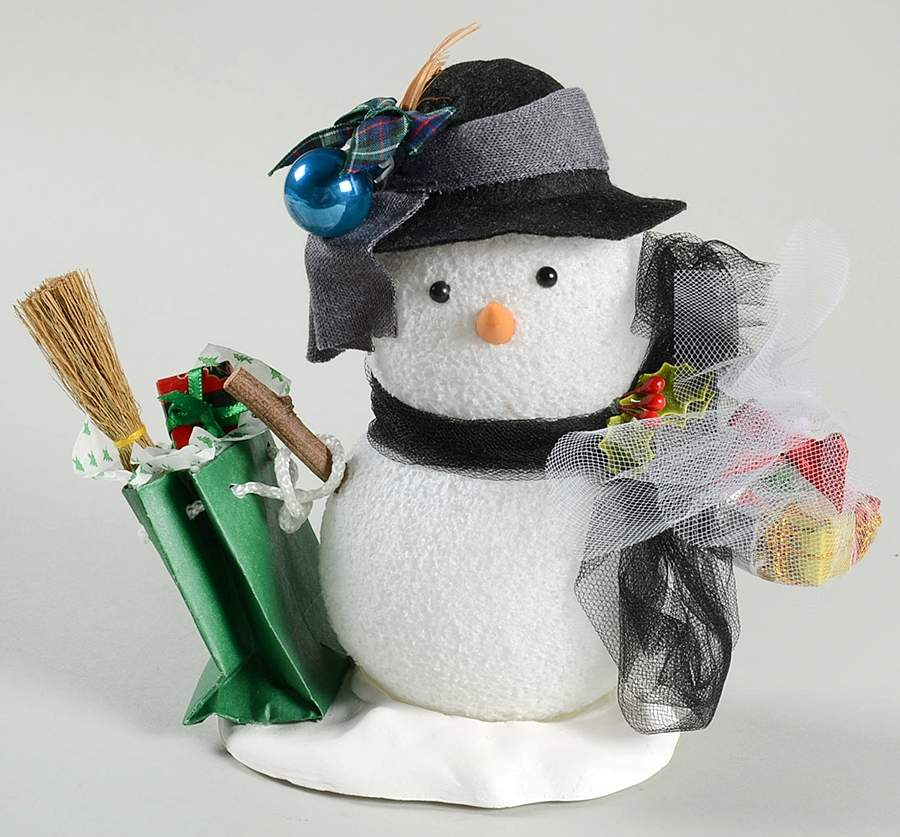 Snowmen Snowman Shopper - No Box by Byers' Choice Ltd-1