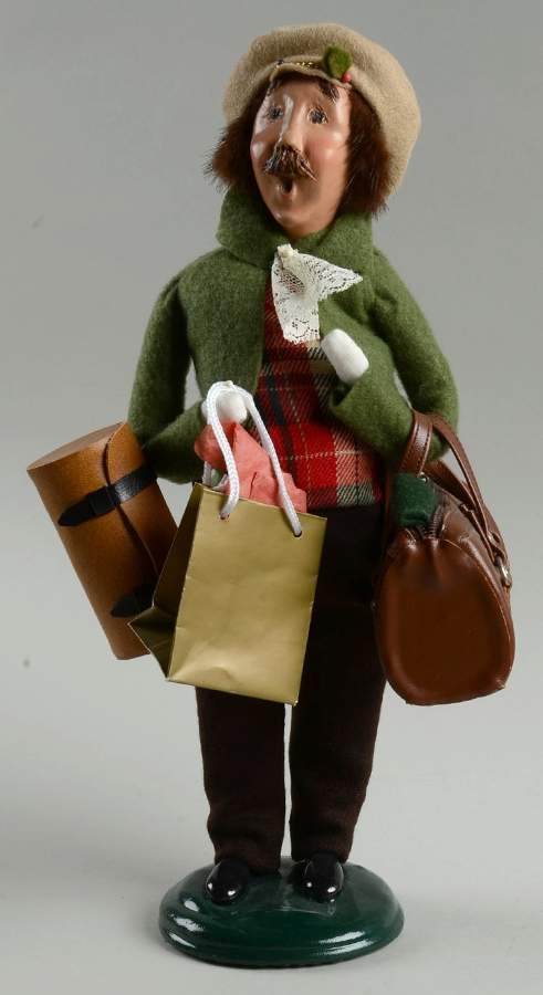 Traditional Assorted Carolers Traveler Man-Green Coat - Nb944, No Box by Byers' Choice Ltd-1